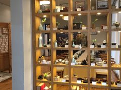 面包甜点陈列柜-拂晓山房·私房川菜(西门店)