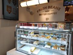面包甜点陈列柜-Peet's Coffee皮爷咖啡(上海长风大悦城店)
