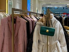-百年港湾奥特莱斯(香炉礁店)