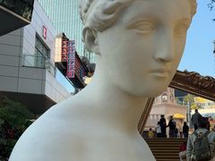 -中航城君尚购物中心