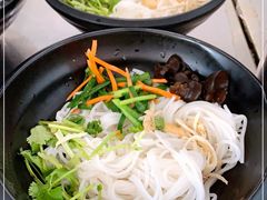-桥香园过桥米线(国贸店)