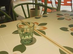 餐具摆设-越弥越南传统美食馆