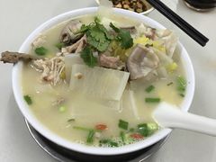 鱼头五及第汤-阳江河堤老牌曾记美食