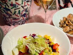 -MONICH牛排融合餐厅(和义大道购物中心店)