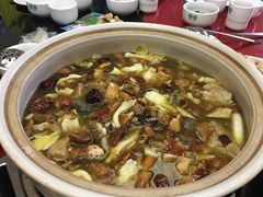 -东巴谷野生菌火锅餐厅