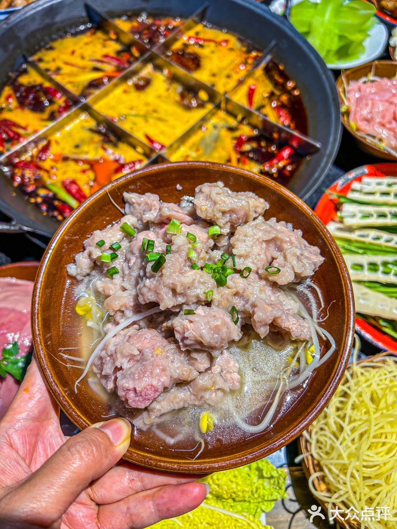 重庆坐长江索道一定要吃的火锅,这家真的不贵!