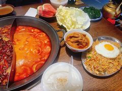 -萍姐火锅·公路夜市(武汉首店)