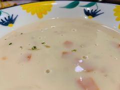 奶油海鲜浓汤-萨莉亚意式餐厅(南京环亚凯瑟琳广场店)
