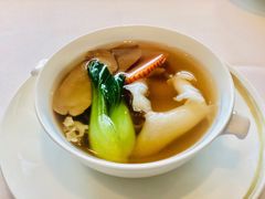 绣球菌松茸炖花胶-金轩中餐厅 Jin Xuan(浦东丽思卡尔顿酒店)
