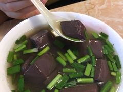 -阿一猪红汤(东风西路店)