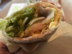 炒蛋菌菇虾仁卷-星巴克(丁香国际商业中心店)