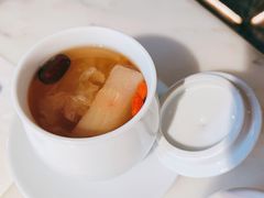冰糖桃胶炖雪梨-初蓉丨遇见新川菜(亲贤街荣耀店)