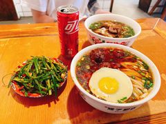 -矮子粉店1985·长沙米粉(湘春路店)