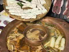 -滇釜火锅·能喝汤的火锅(车公庄店)