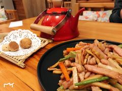 杏鲍菇松板肉-乌镇那一年小院主题餐厅(甘泉西路店)
