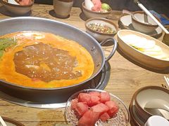 -野山舂·贵州现舂酸汤牛肉(东山店)