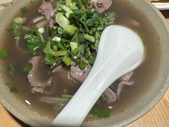 -大众跷脚牛肉馆·非遗传承单位(峨眉山店)