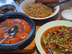 -严记小天府酸菜鱼(西四路店)