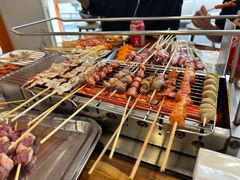 -哈尔滨小酒馆·鲜肉现穿自助烧烤(康新花园店)