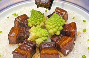 臧珑古法红烧肉