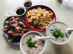 -洲心明记烧肉大粥(总店)