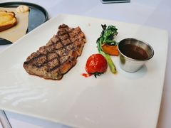 安格斯牛西冷牛排-乐意坊Alla Torre意大利手工披萨(陆家嘴旗舰店)