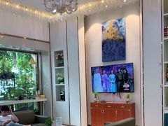 -牙易美口腔(圣堂店)