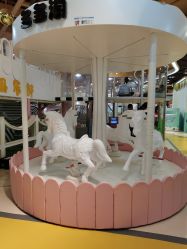 -多多淘儿童体验中心(重庆来福士店)