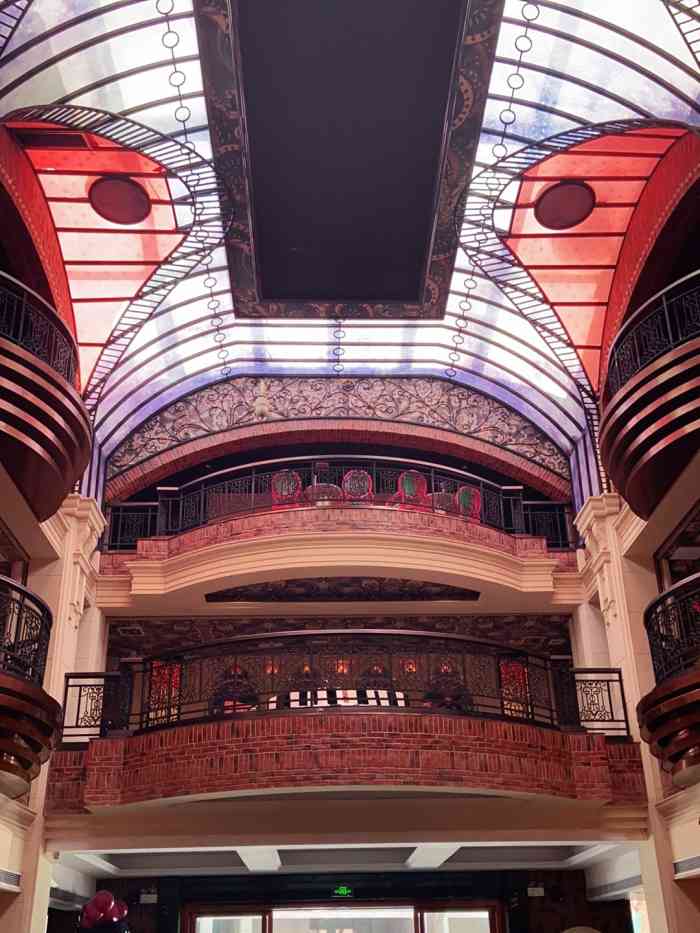 红馆纯k(岭南店)-"朋友团了张开业特惠券,9.9 开机10元.