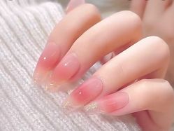 -爱美睫美甲会馆