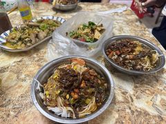 -灵山卢梅燕粉店