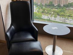 -上海虹桥西郊假日酒店