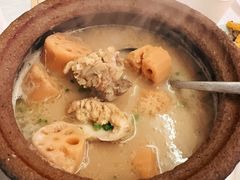 -霄汉牛三鲜湖北砂锅菜(万松园2店)