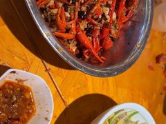 -琥珀老六龙虾(四里河店)