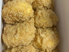 柠檬酸奶酥松小贝-鲍师傅糕点(江苏路店)
