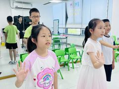 -蓝话筒·少儿成人演讲口才·主持朗诵·戏剧表演(大华第一坊店)