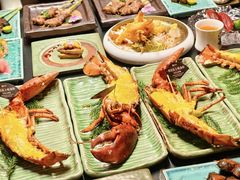 -雍容荟帝王蟹活龙虾展台自助(IFS黑金店)
