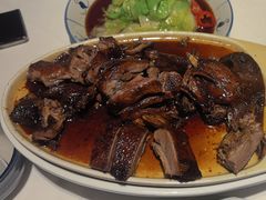 -八府香鸭·啫啫煲(华山路店)