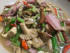-宣威年猪饭·二十年云南家常菜·特色小炒肉·春季鲜花野菜上新(尚邻雅苑店)