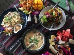 -Tikky Cafe