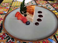 芝士蛋糕配野莓酱-BROWNSTONE布朗石西班牙餐厅(富城店)