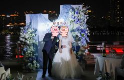 点击看大图 -Doris一站式游轮婚礼船东直营店(外滩店)