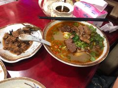 半筋半肉面-金杨拉面王小吃面馆·牛三宝面·红烧牛肉粉