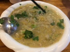 -鹤乡东北菜(崮山路店)