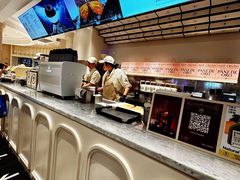 -HOT CRUSH趁热集合·现烤面包(环球港店)