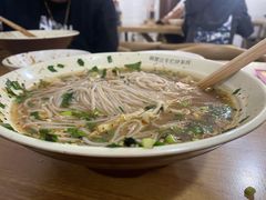 -啊墨江牛烂烀米线