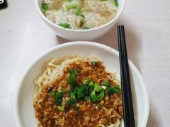 -玲玲饮食店