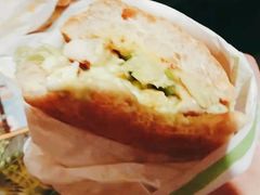 低温慢煮鸡胸肉配牛油果夏巴特-麦当劳(鲁迅公园店)