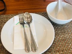 餐具摆设-Chom Cafe and Restaurant