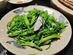 水性杨花炒芋头-马帮菜馆·美味野生菌